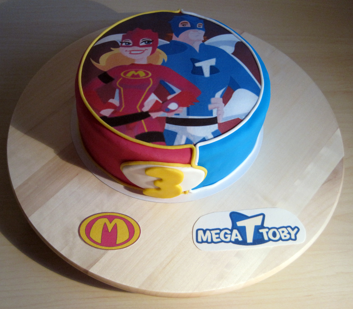 Ongekend Mega-Mindy-&-Mega-Toby-taart - CakeM taarten & cupcakes uit Deventer JX-66